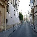 Unique Loft Apartment In Le Marais